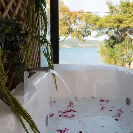 Kla By Project 86 Ike نِكيانا