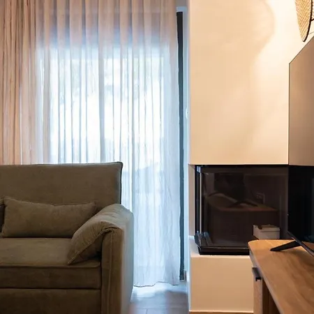 Kla By Project 86 Ike نِكيانا